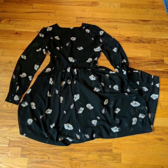 Sold - Picture 4 of 5